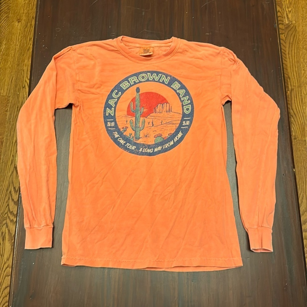 Zac Brown Band “The Owl Tour” distressed orange long sleeve t-shirt size small